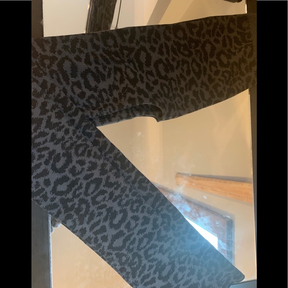 O/S grey leopard leggings - Picture 1 of 1